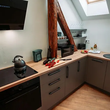 Luxury Oasis, Sauna, Ac And Free Parking Apartment *