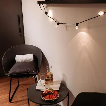 Luxury Oasis, Sauna, Ac And Free Parking