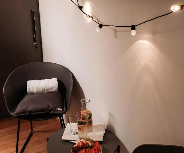 Luxury Oasis, Sauna, Ac And Free Parking